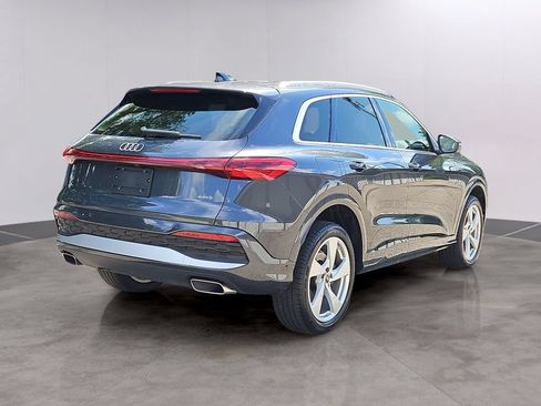 Certified 2025 Audi Q5 Premium Plus w/ Premium Plus AWD/4WD image 4