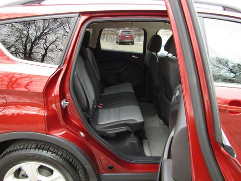 Used 2015 Ford Escape SE w/ Equipment Group 201A image 20