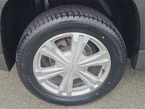 Used 2017 GMC Terrain SLE image 9