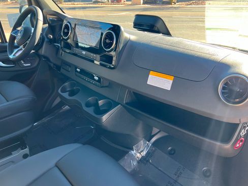New 2026 Mercedes-Benz Sprinter 2500 image 22