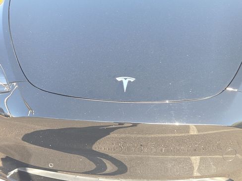 Used 2022 Tesla Model Y Performance AWD/4WD image 9