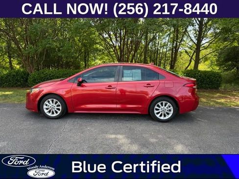Used 2021 Toyota Corolla LE w/ LE Premium Package FWD image 3