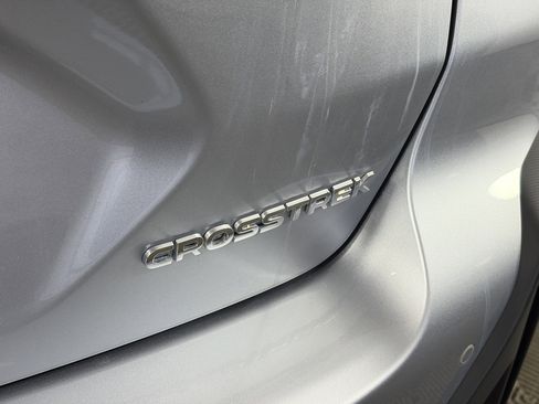 New 2025 Subaru Crosstrek 2.5i Limited w/ Crosstrek Mirror Package image 17