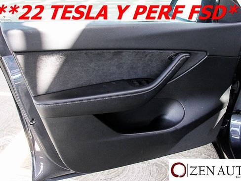 Used 2022 Tesla Model Y Performance image 39