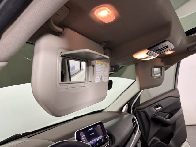 Used 2023 Nissan Rogue SL FWD image 37