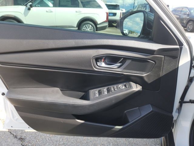 Used 2023 Honda Accord Sport image 18