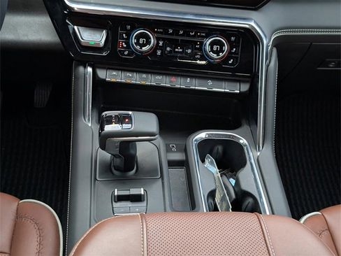 Used 2025 GMC Sierra 1500 Denali Ultimate image 29