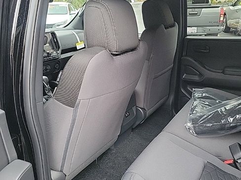 Used 2026 Nissan Frontier SV w/ Tow Package image 26