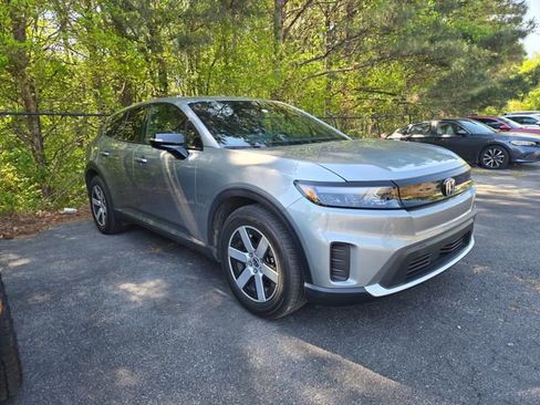 Used 2024 Honda Prologue EX image 3