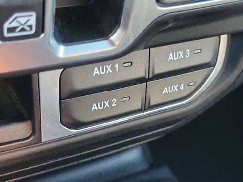 Used 2021 Jeep Wrangler Unlimited Sahara w/ Uconnect 4C Nav & Sound Group image 29