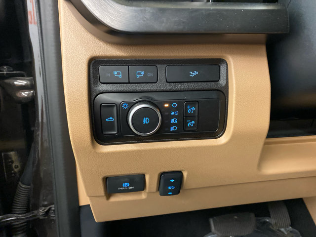 Used 2024 Ford F250 Lariat w/ Lariat Ultimate Package AWD/4WD image 19
