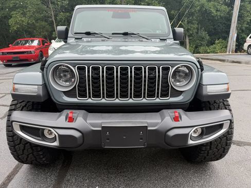 Used 2025 Jeep Wrangler Unlimited Sahara w/ Safety Group AWD/4WD image 6