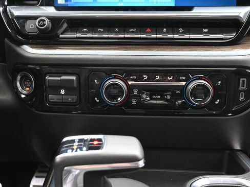 Used 2022 Chevrolet Silverado 1500 RST w/ All Star Edition Plus image 38