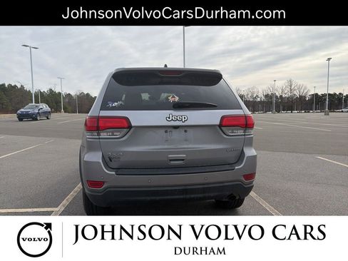 Used 2021 Jeep Grand Cherokee Laredo image 17