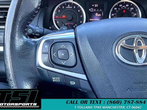 Used 2016 Toyota Camry XSE w/ Moonroof Package image 18