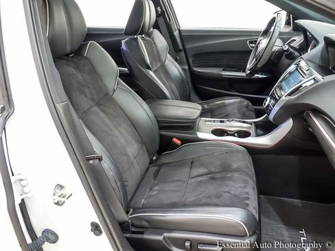 Used 2019 Acura TLX V6 w/ Technology & A-SPEC Pkg FWD image 32