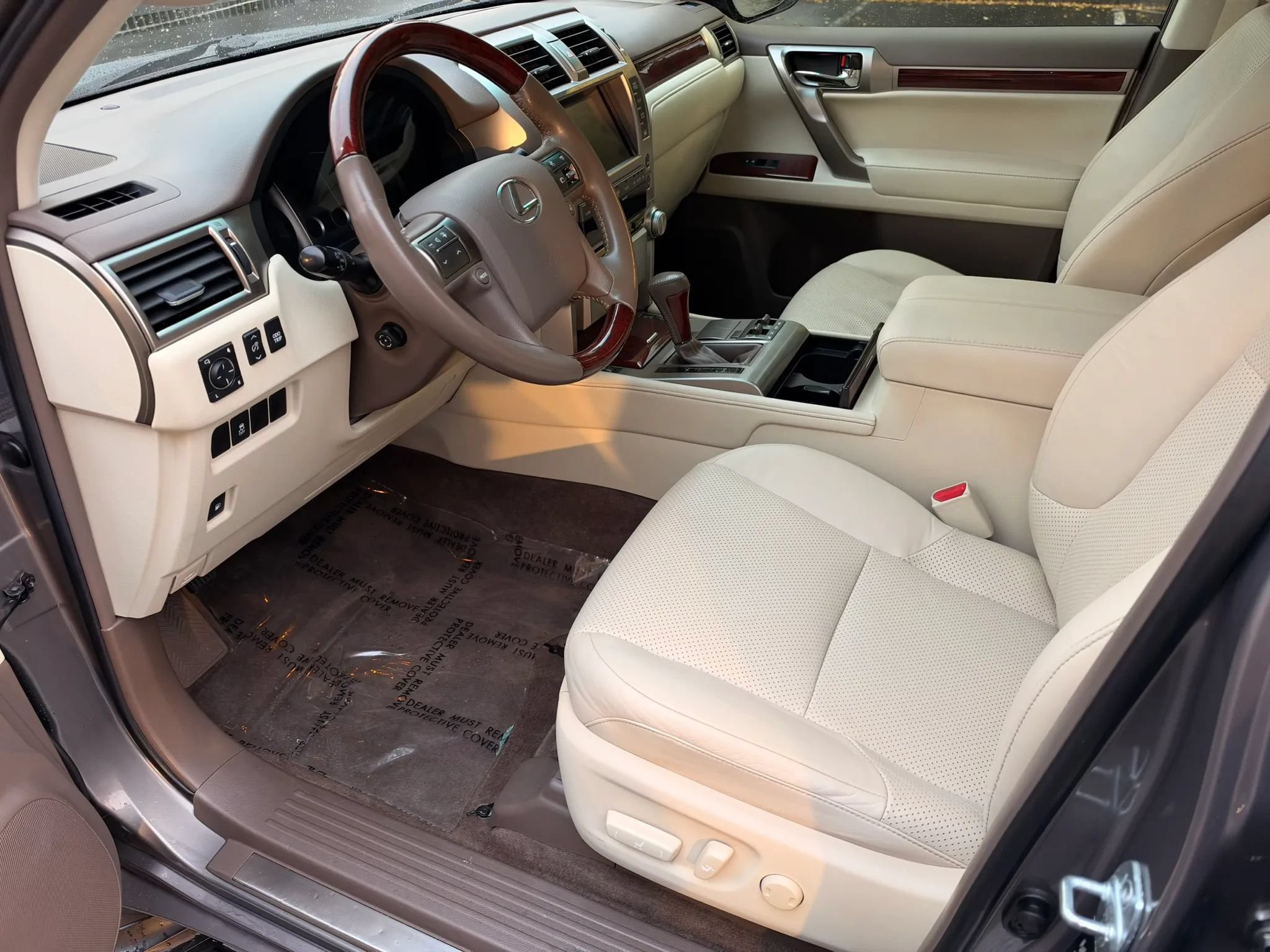 Used 2013 Lexus GX 460 w/ Comfort Plus Pkg AWD/4WD image 28