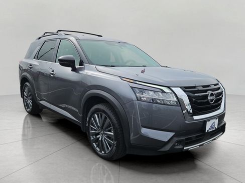 Used 2024 Nissan Pathfinder SL w/ SL Premium Package AWD/4WD image 1