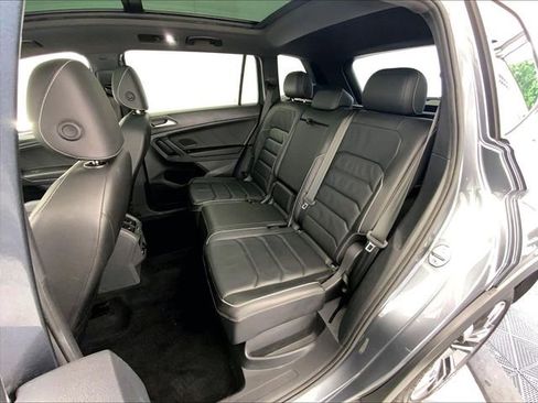 Used 2021 Volkswagen Tiguan SEL Premium R-Line AWD/4WD image 23