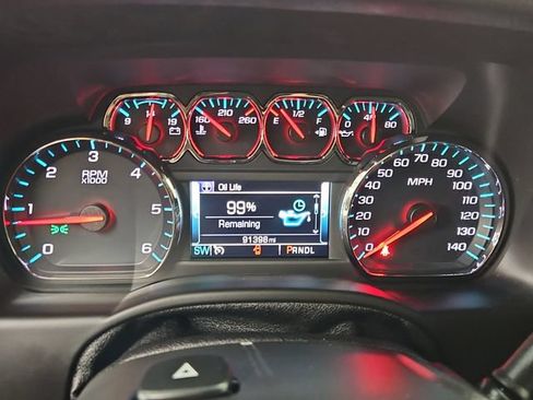 Used 2020 Chevrolet Suburban Premier AWD/4WD image 28