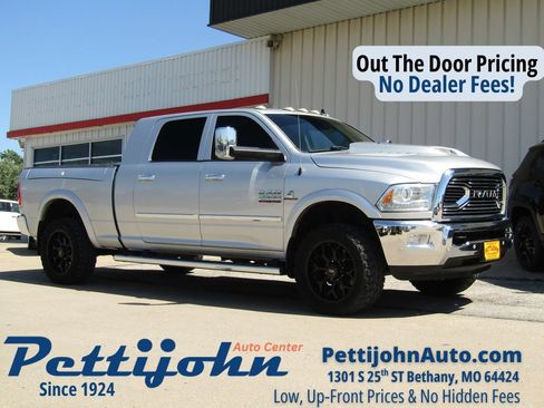 Used 2017 RAM 2500 Laramie w/ Convenience Group AWD/4WD image 1