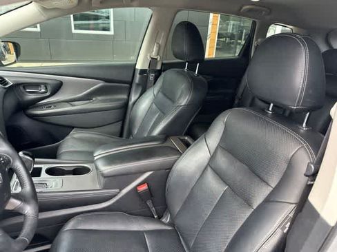Used 2020 Nissan Murano SV FWD image 3