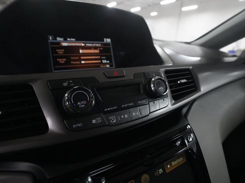 Used 2016 Honda Odyssey EX-L image 23
