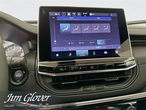 New 2026 Jeep Compass Latitude image 32