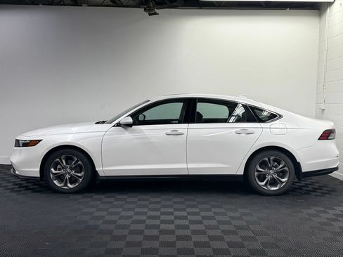 Used 2024 Honda Accord EX image 3
