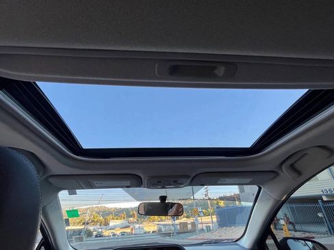 Used 2013 Toyota Prius C Four image 27