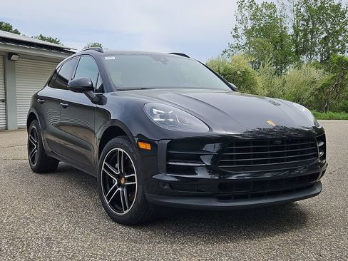 Used 2021 Porsche Macan AWD/4WD image 9