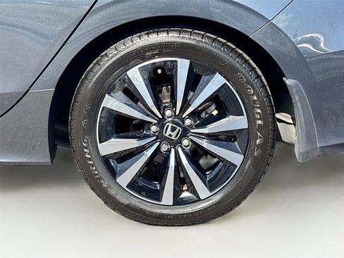 Certified 2022 Honda Civic EX-L image 34