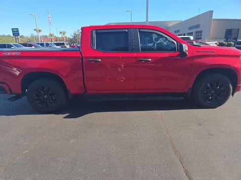 Used 2023 Chevrolet Silverado 1500 Custom image 8