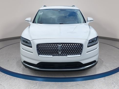 Used 2021 Lincoln Nautilus FWD w/ Equipment Group 101A image 2