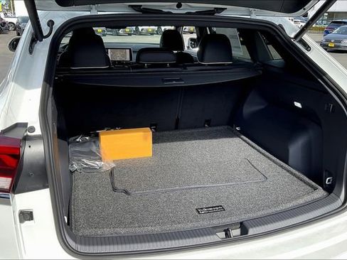 New 2025 Volkswagen Atlas Cross Sport SEL Premium R-Line image 23