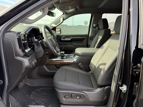 New 2026 Chevrolet Silverado 1500 RST w/ Dark Appearance Package image 10