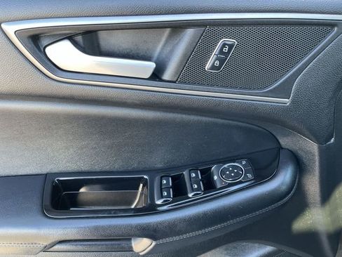 Used 2015 Ford Edge SEL w/ Equipment Group 201A image 17