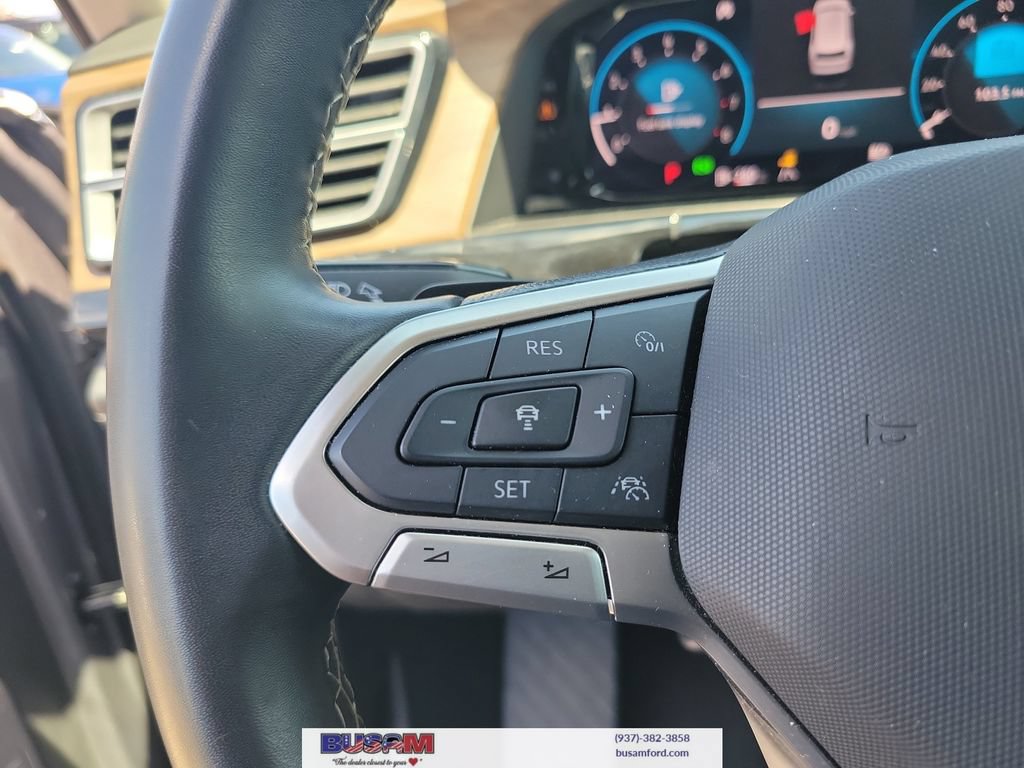 Used 2025 Volkswagen Atlas SE AWD/4WD image 18