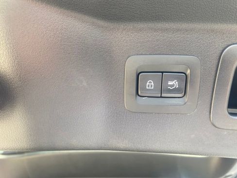 Certified 2024 MAZDA CX-90 Plug-In Hybrid w/ Preferred AWD/4WD image 8