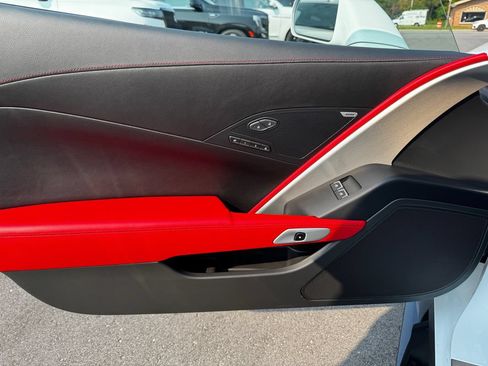Used 2019 Chevrolet Corvette Z06 RWD image 11