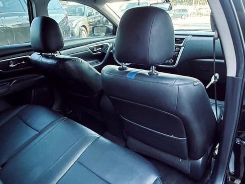 Used 2018 Nissan Altima 2.5 SR w/ SR Special Edition image 12