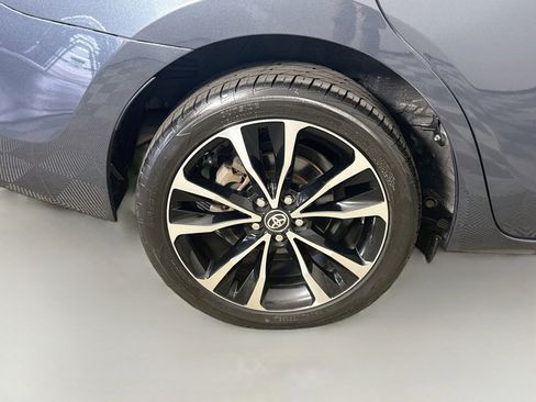 Used 2019 Toyota Corolla XSE FWD image 33