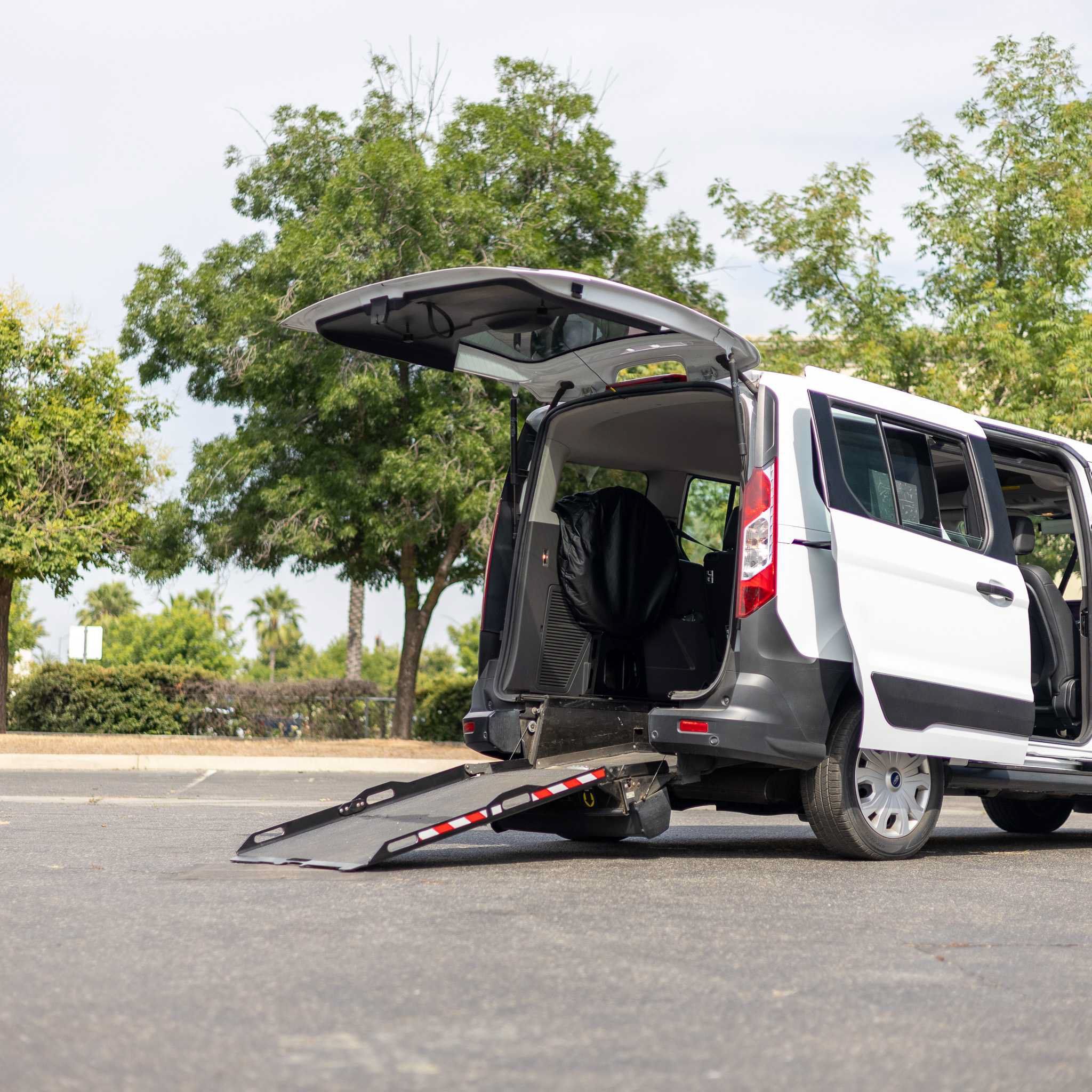 Used 2022 Ford Transit Connect XL FWD image 26