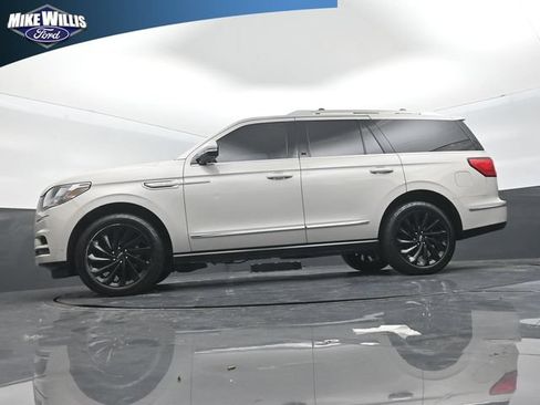 Used 2020 Lincoln Navigator Reserve w/ Equipment Group 208A Reserve RWD image 20
