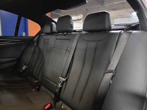 Used 2018 BMW 530e xDrive w/ Premium Package 2 AWD/4WD image 17