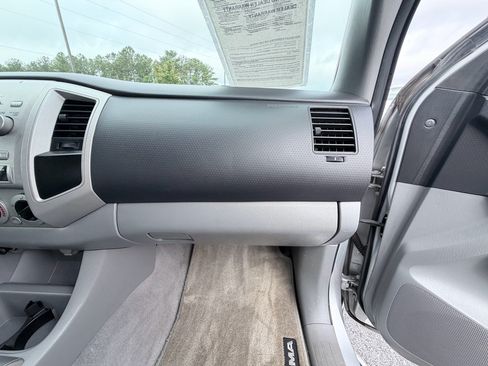 Used 2008 Toyota Tacoma PreRunner RWD image 16