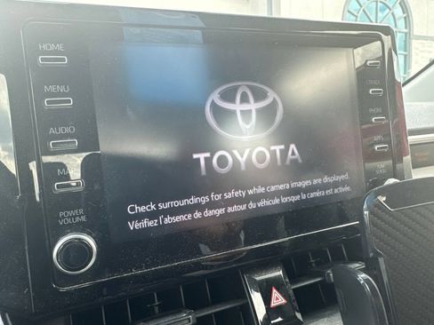 Used 2020 Toyota Corolla LE FWD image 9