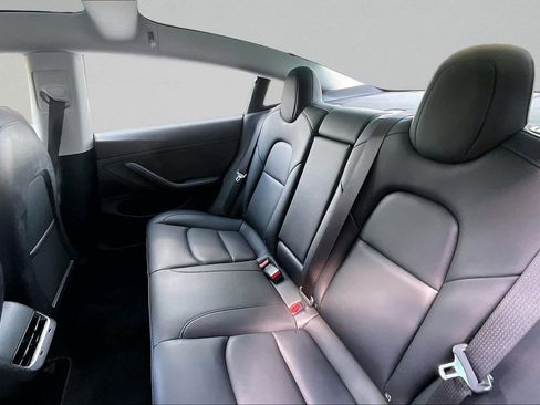 Used 2020 Tesla Model 3 Long Range image 22