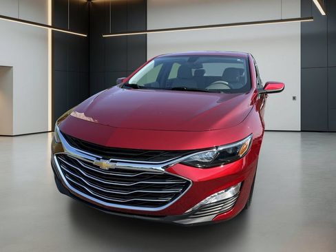 Used 2022 Chevrolet Malibu LT FWD image 11