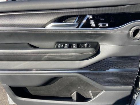 Used 2024 Jeep Grand Wagoneer Series II w/ Quick Order Packagew 28T image 19